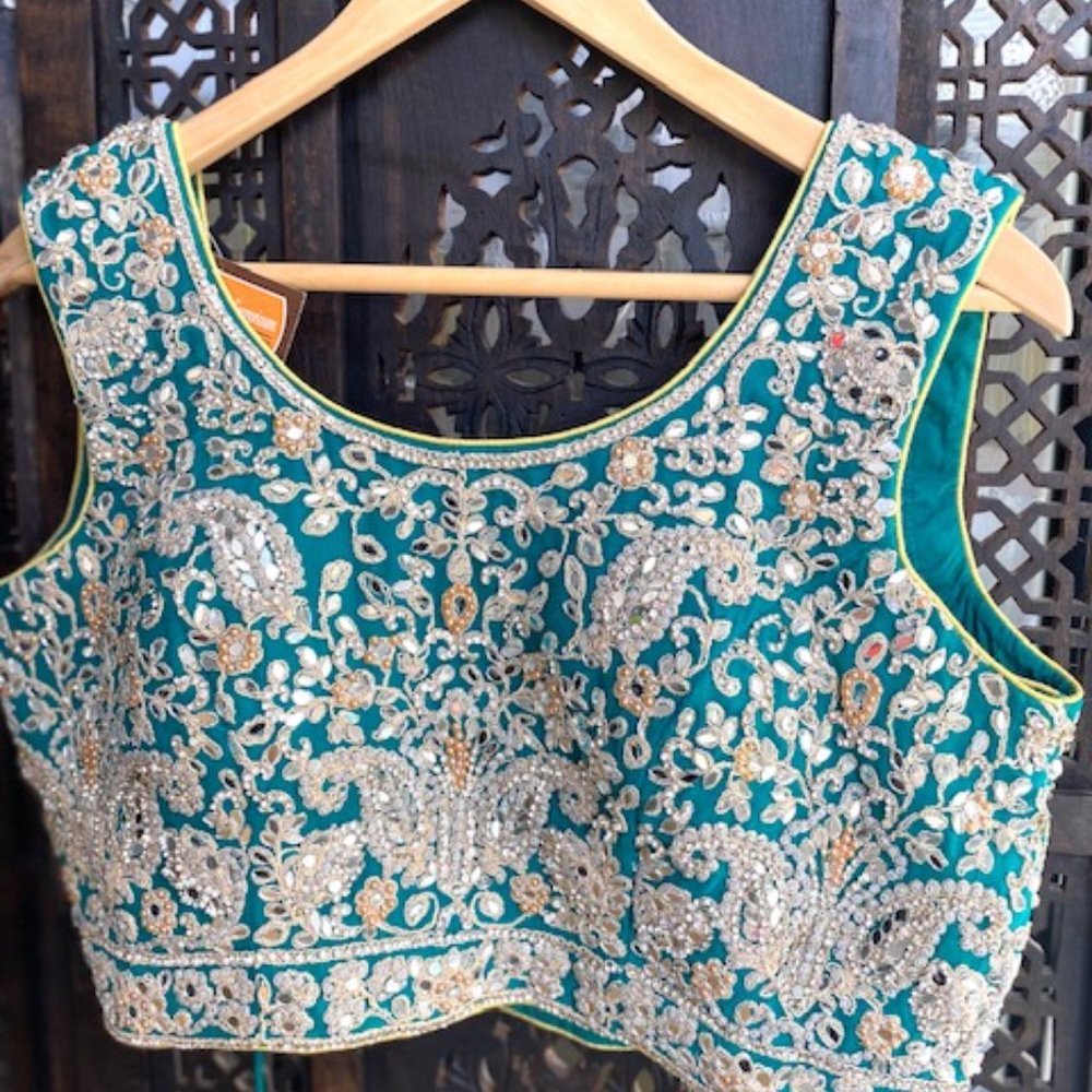 Lehenga Choli Indian Pakistani Formal Wedding Attire Heavy Designer - Picture 4 of 10